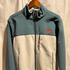 Men’s Northface Apex jacket large